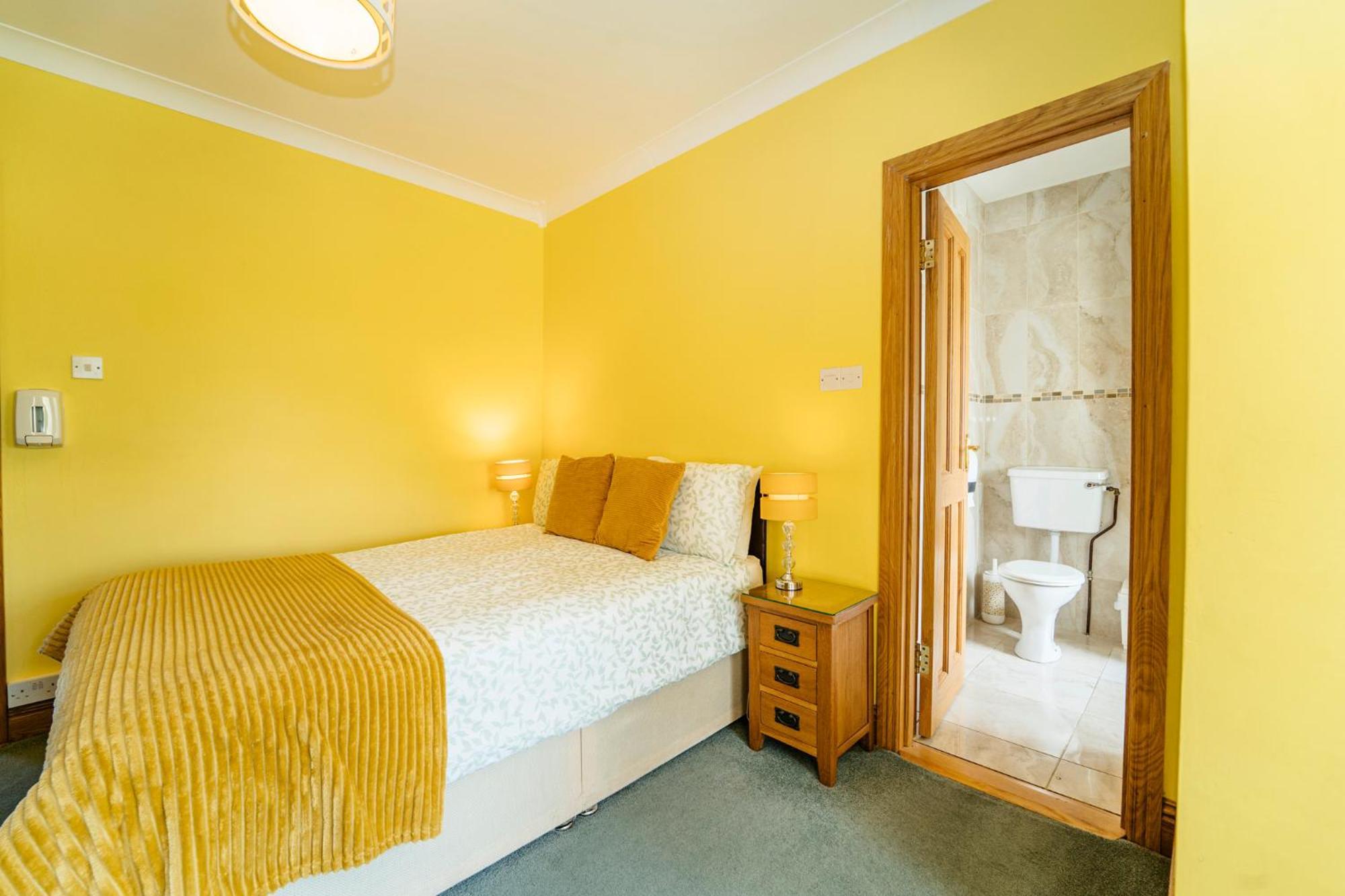 Bertra House Bed & Breakfast 3*
